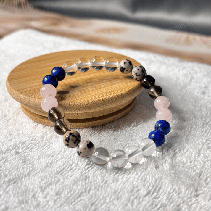 Crystal_bracelet_for_anxiety_relief_and_mood_healing