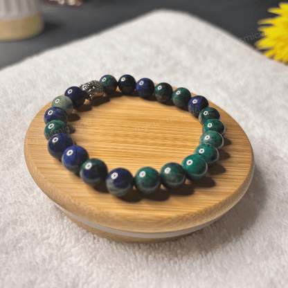 Azurite_crystal_bracelet_for_azurite_focus_intuition