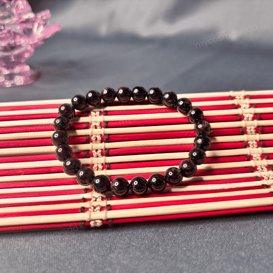 Garnet_crystal_bracelet_for_passion_strength